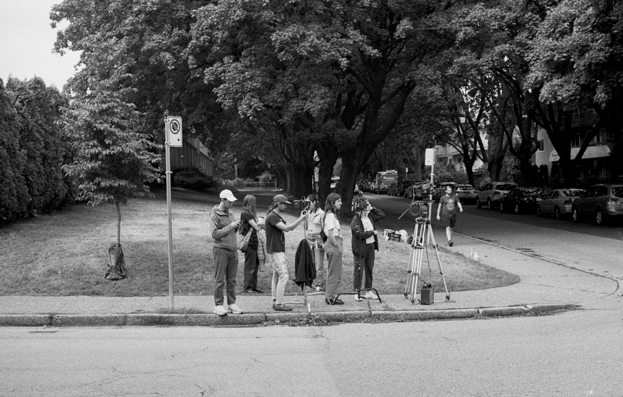 Kits - Ryan Bobkin, Maya Katarina, Chris Merrell, Shakila Keyani, Sophy Romvari, Maya Bankovic (Felix Rapp)